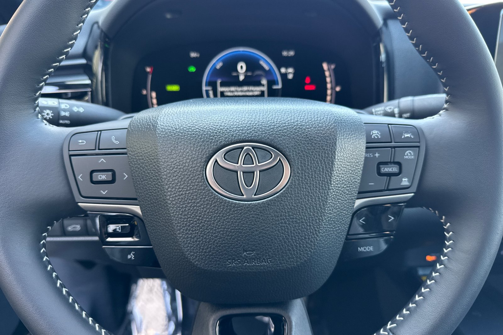 Used 2026 Toyota Camry Hybrid FWD image 29