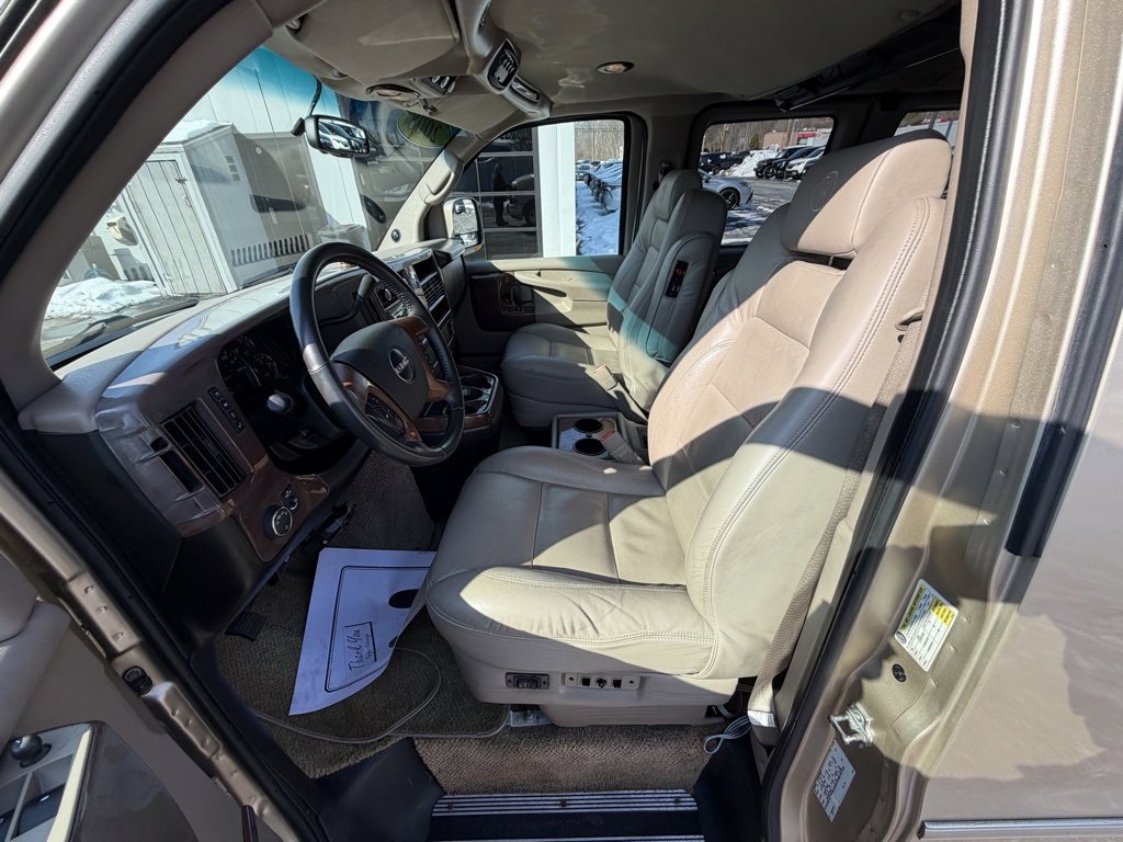 Used 2008 GMC Savana 2500 Extended Passenger w/ Preferred Equipment Group image 49