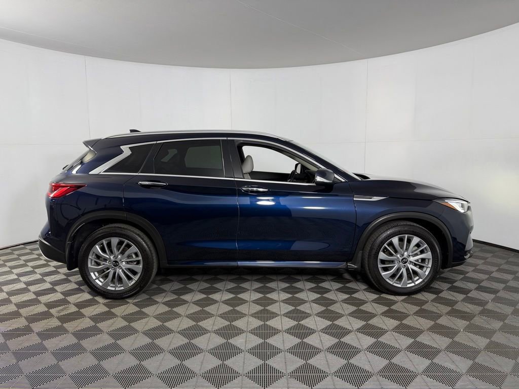 Used 2025 INFINITI QX50 Luxe AWD/4WD image 4