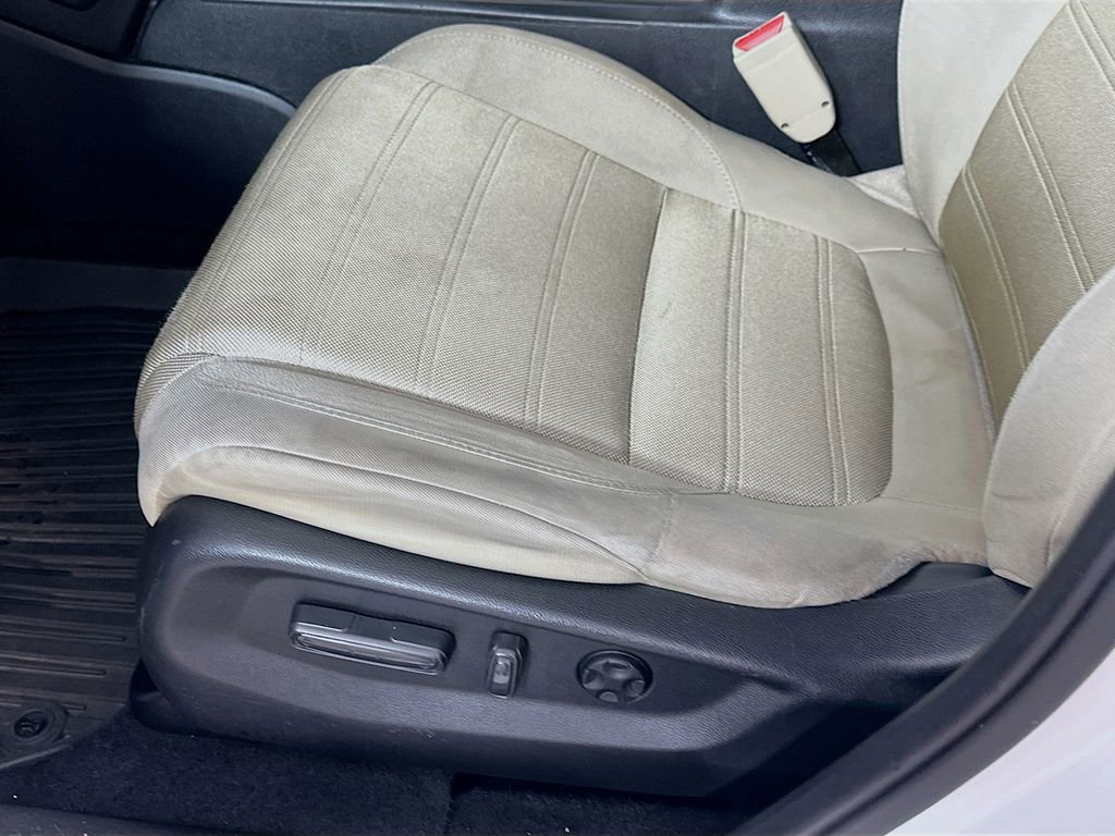 Used 2022 Honda CR-V EX image 9