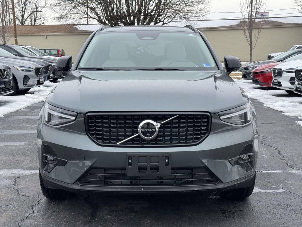 New 2026 Volvo XC40 B5 Plus w/ Protection Package Premier image 25