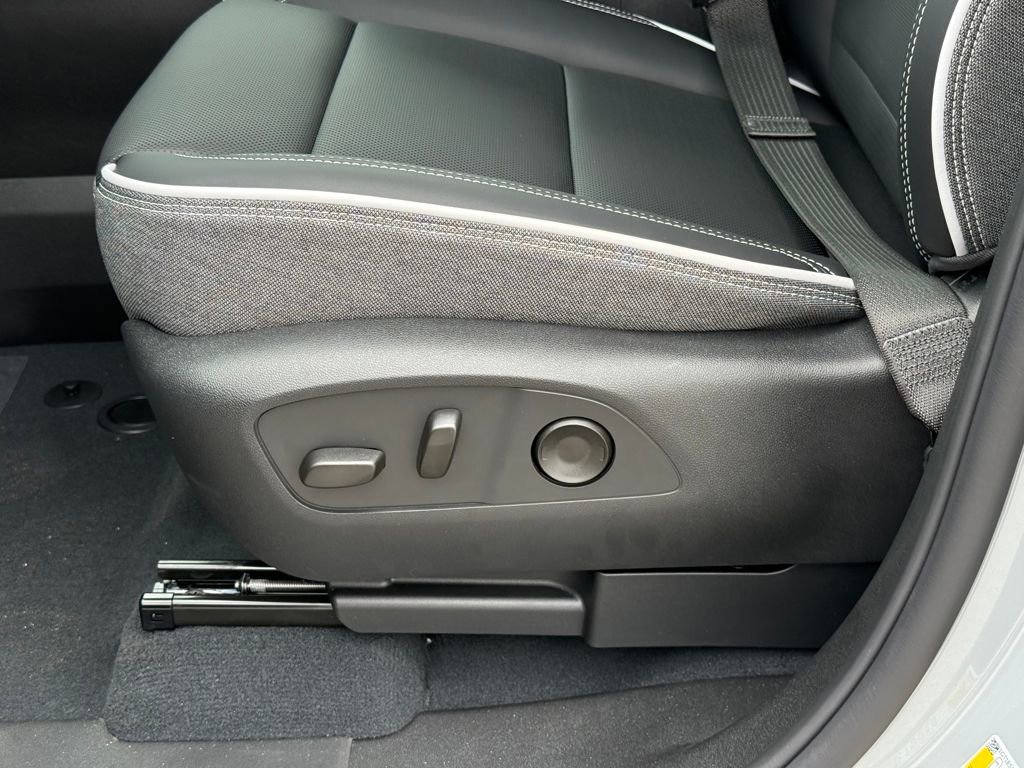 New 2026 GMC Sierra EV Elevation image 14