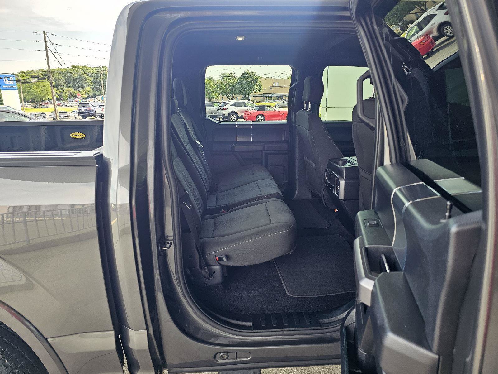 Used 2019 Ford F150 XLT w/ Equipment Group 302A Luxury AWD/4WD image 14