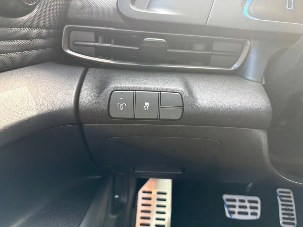 New 2026 Hyundai Elantra Sport FWD image 27
