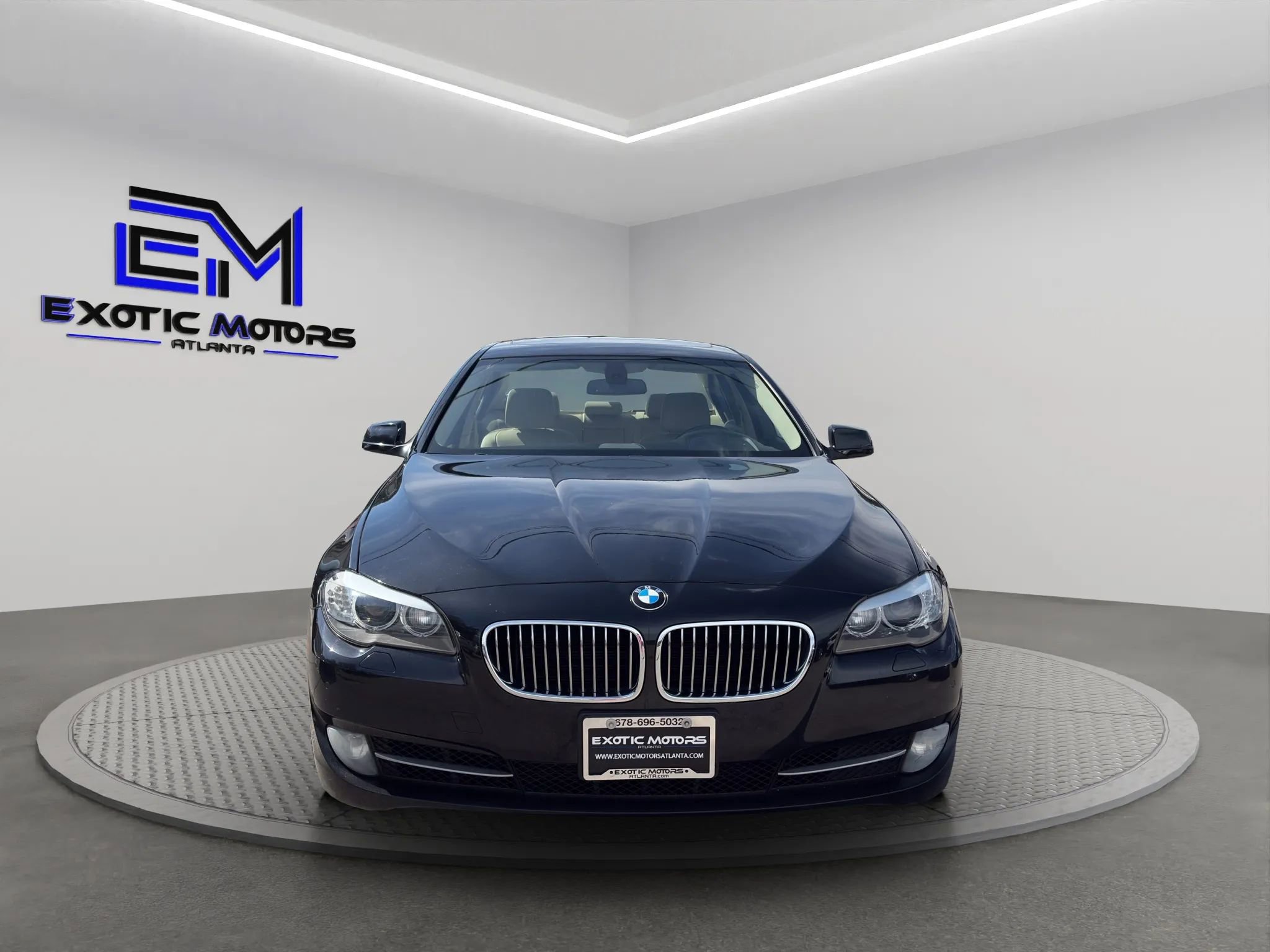 Used 2011 BMW 535i xDrive Sedan AWD/4WD image 8