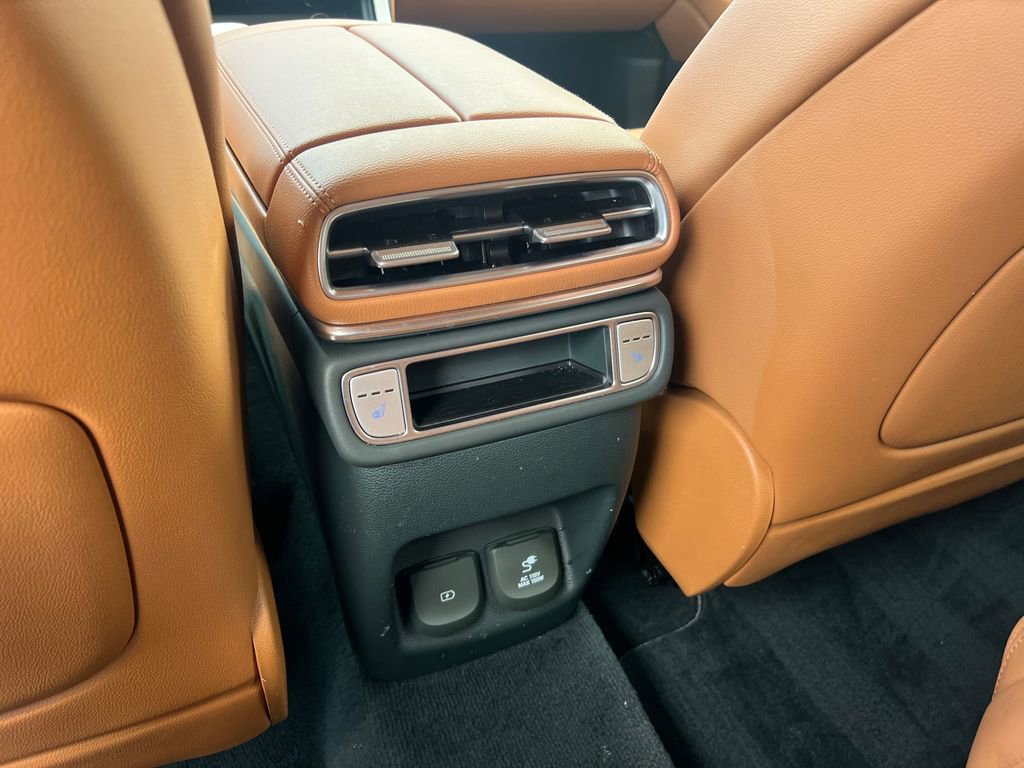 Used 2025 Genesis GV80 3.5T Advanced image 23