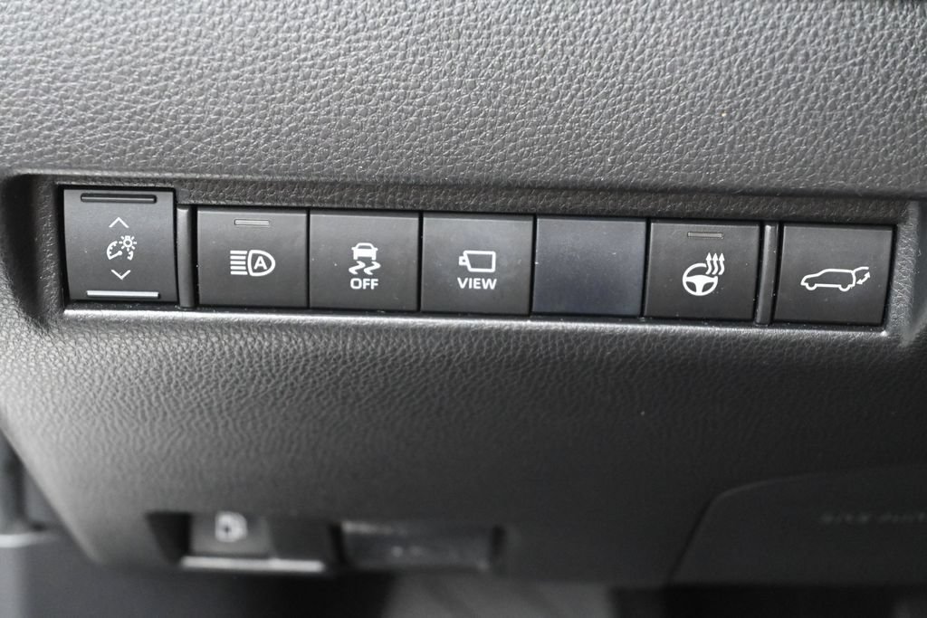 Certified 2021 Toyota Venza Limited w/ Advanced Technology Package AWD/4WD image 15