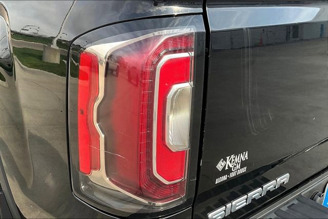 Used 2018 GMC Sierra 1500 SLT AWD/4WD image 23