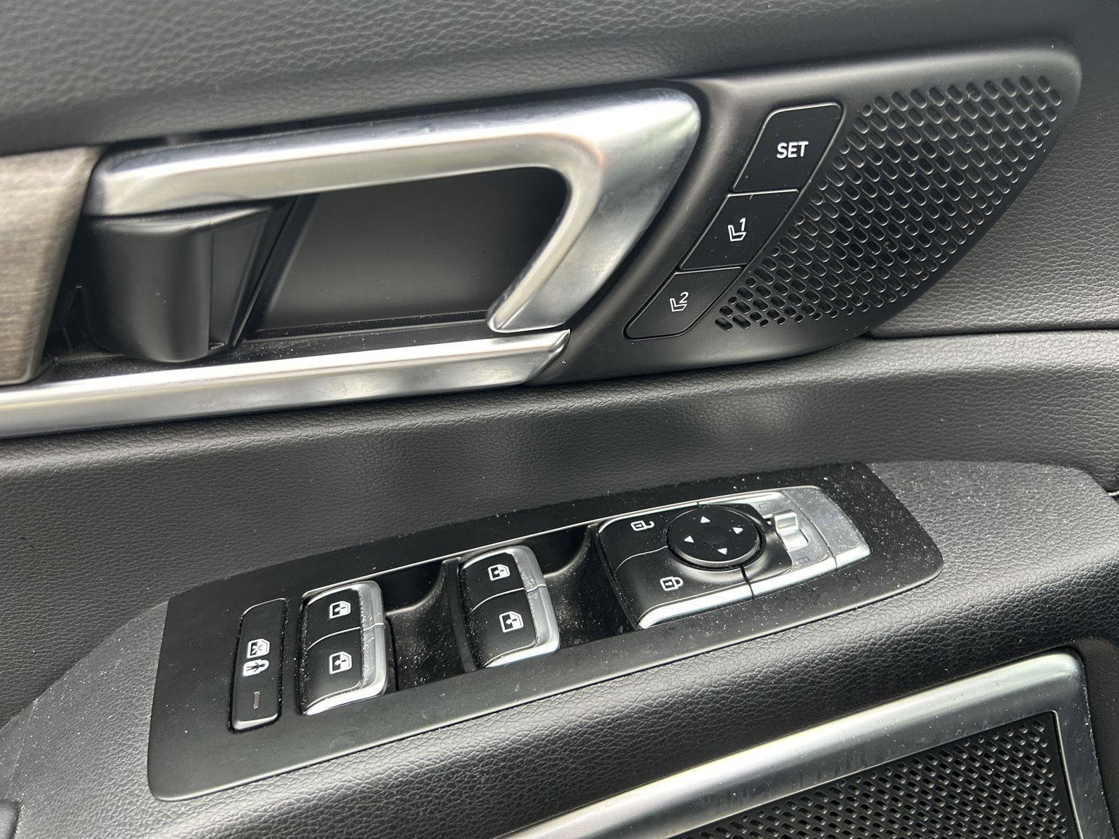 Used 2022 Kia Telluride SX w/ SX Prestige Package image 10