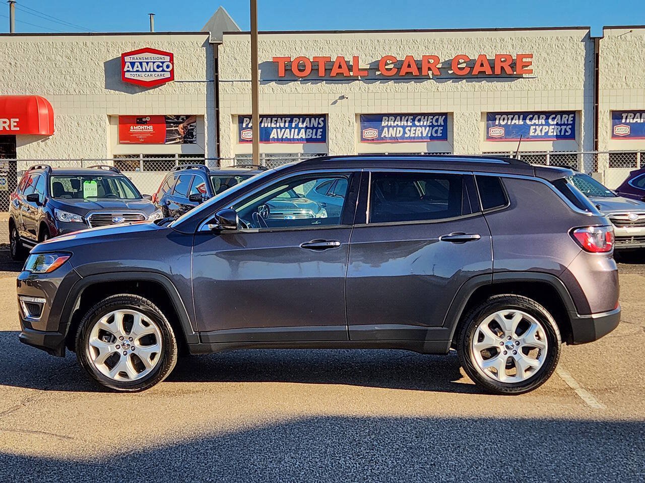 Used 2020 Jeep Compass Limited AWD/4WD image 2