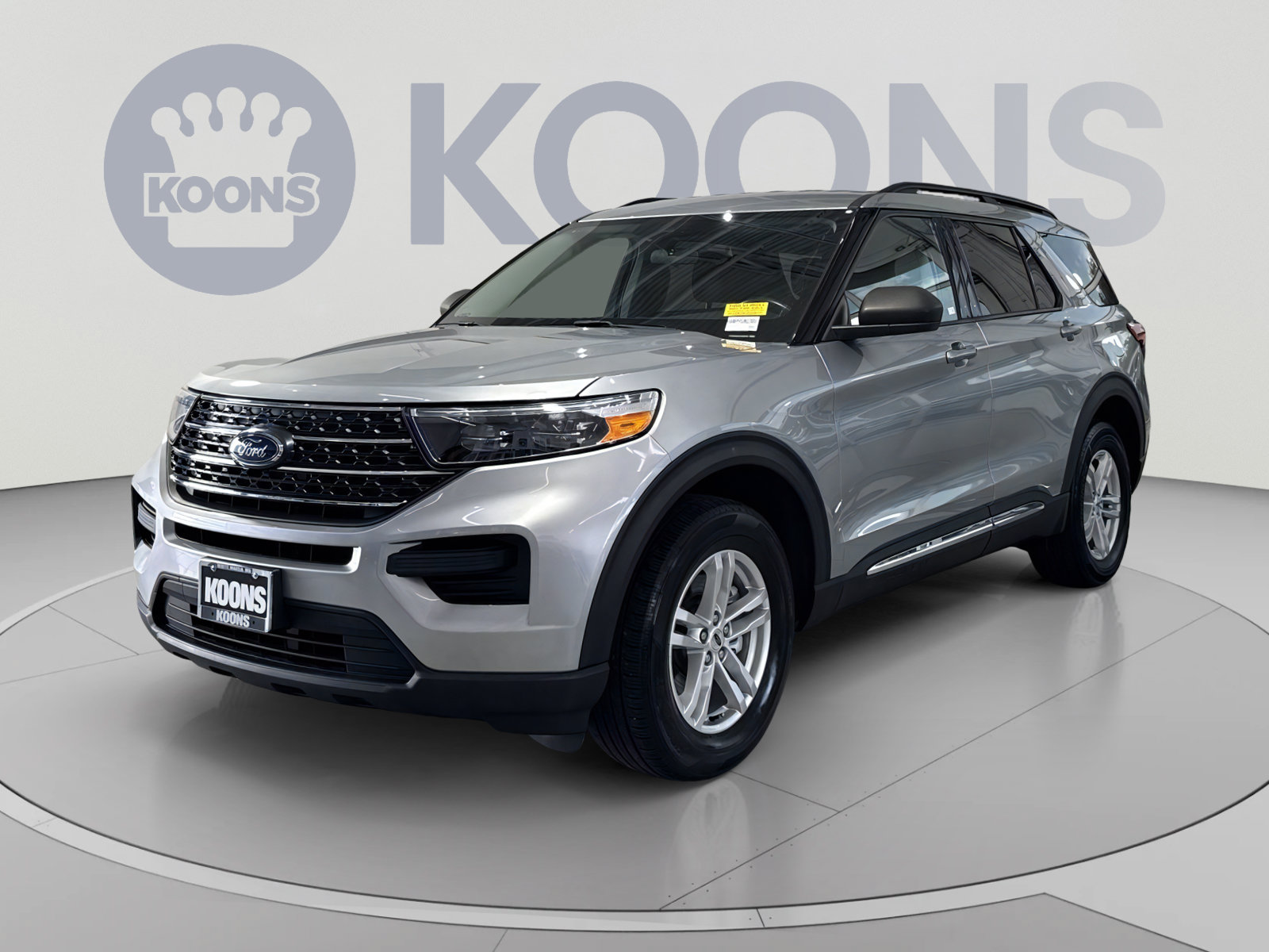 Used 2023 Ford Explorer XLT w/ Class IV Trailer Tow Package AWD/4WD image 1