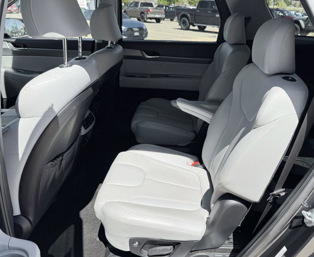 Used 2021 Hyundai Palisade SEL w/ Premium Package AWD/4WD image 29