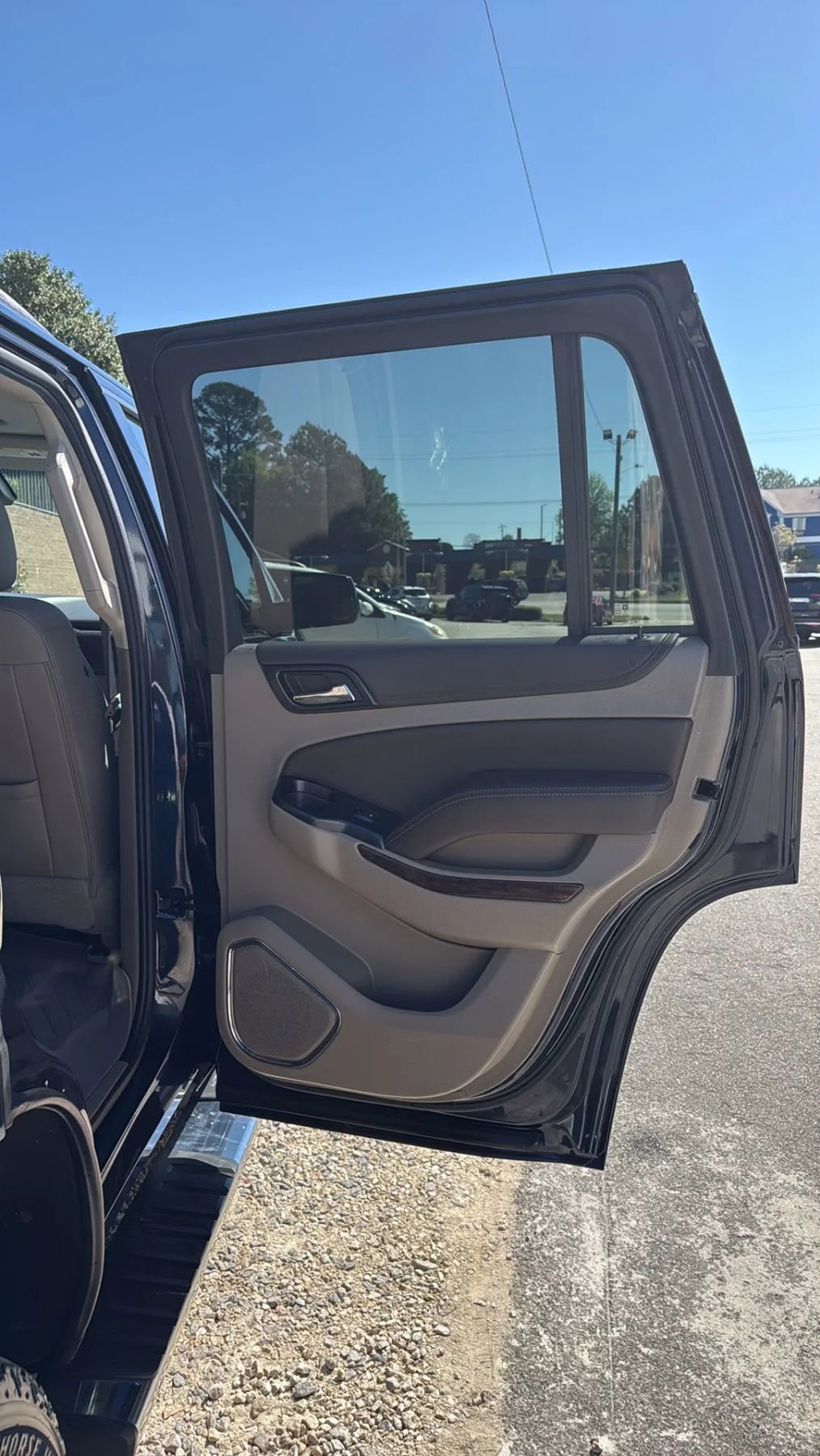 Used 2019 Chevrolet Tahoe LT w/ LT Signature Package AWD/4WD image 32