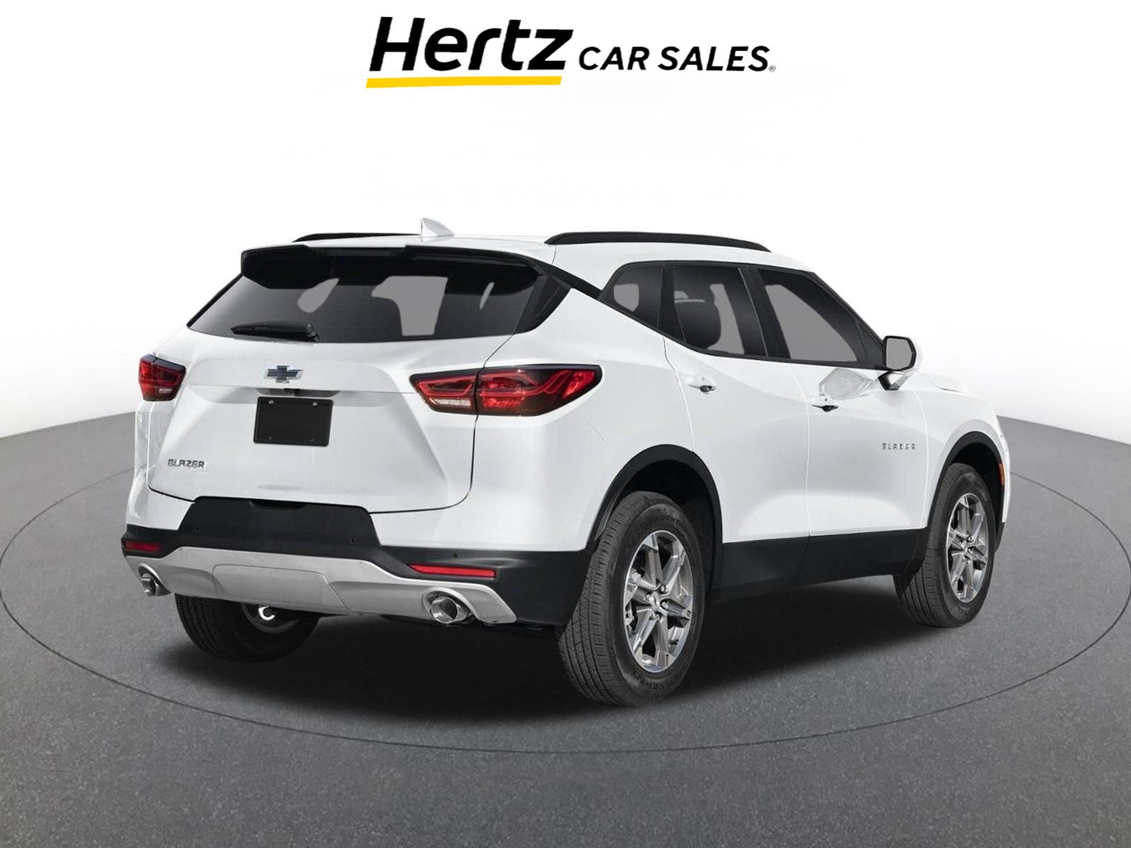 Used 2026 Chevrolet Blazer LT AWD/4WD image 2