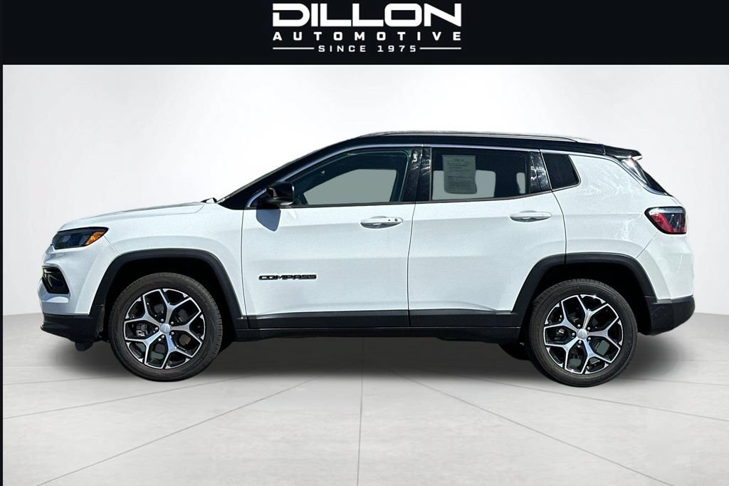 Used 2024 Jeep Compass Limited AWD/4WD image 7