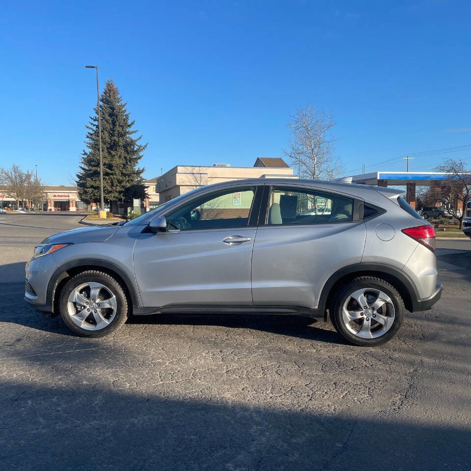 Used 2019 Honda HR-V LX image 3