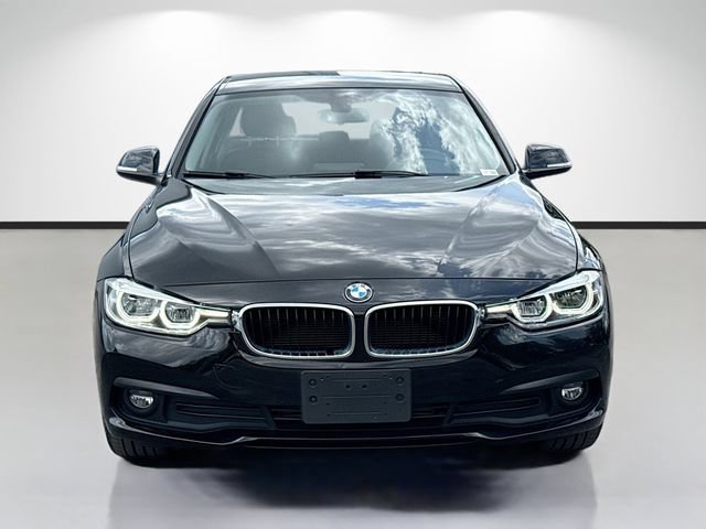 Used 2018 BMW 320i Sedan RWD image 8