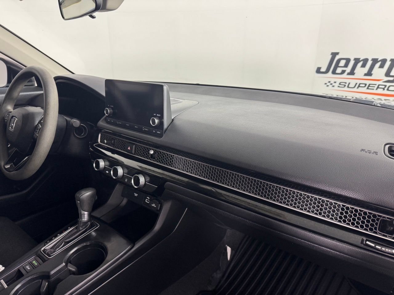Used 2022 Honda Civic LX image 31