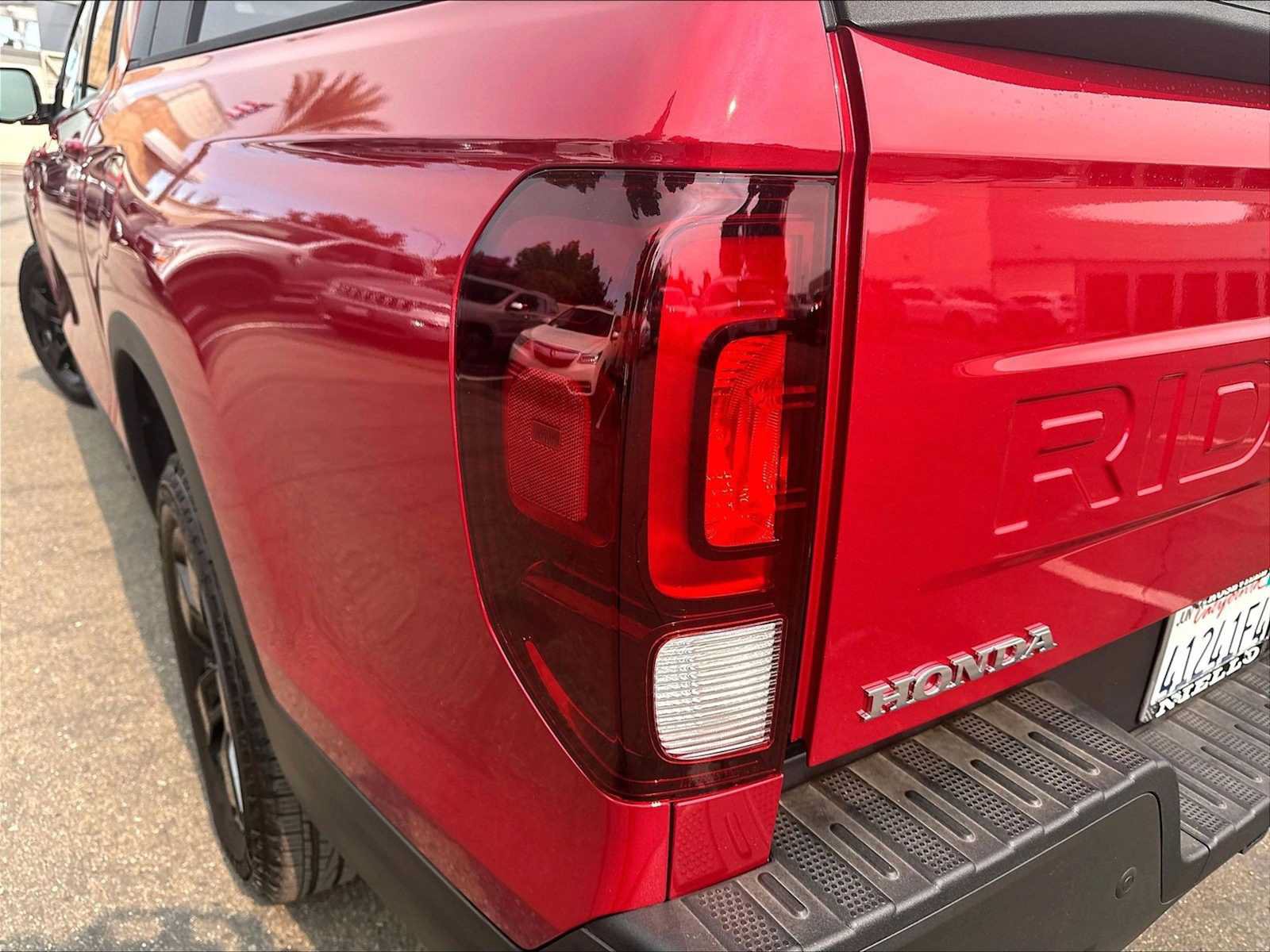 Used 2025 Honda Ridgeline Black Edition image 31