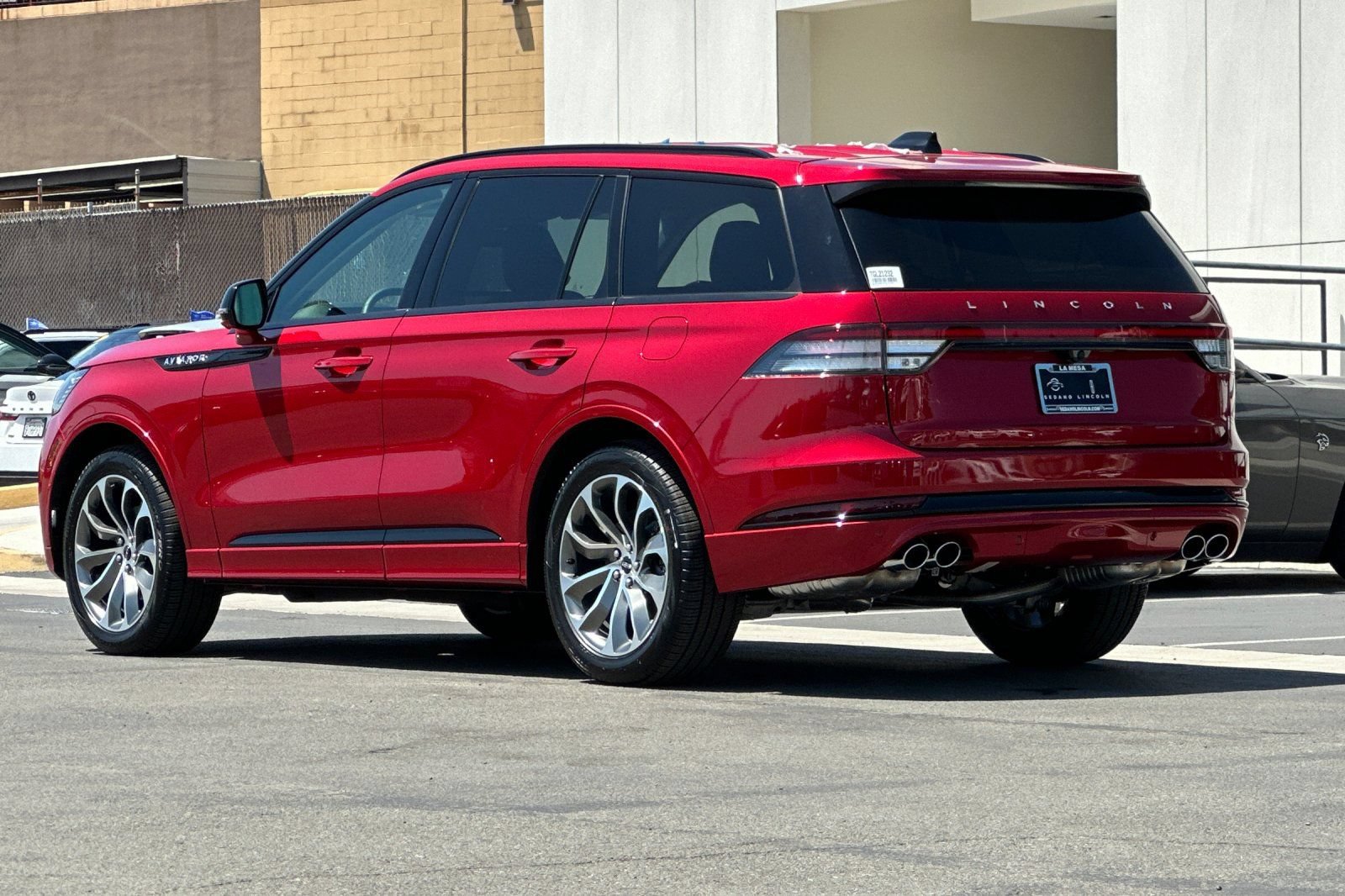 New 2026 Lincoln Aviator 2WD w/ Jet Appearance Package image 5