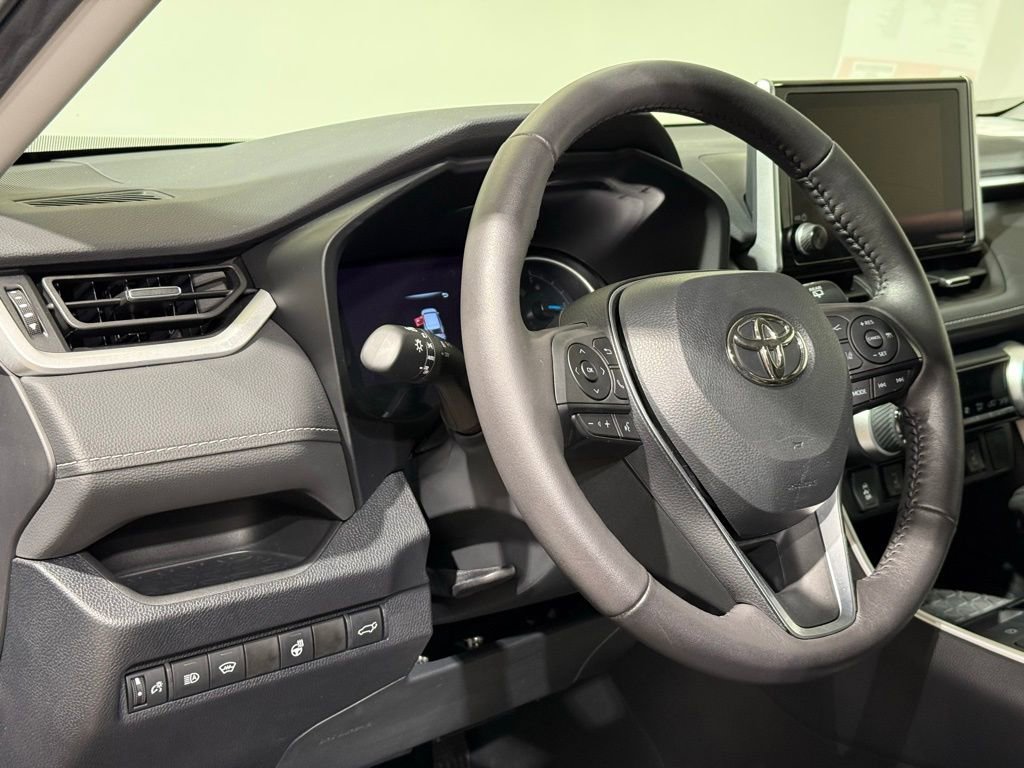 Certified 2023 Toyota RAV4 XLE Premium image 17