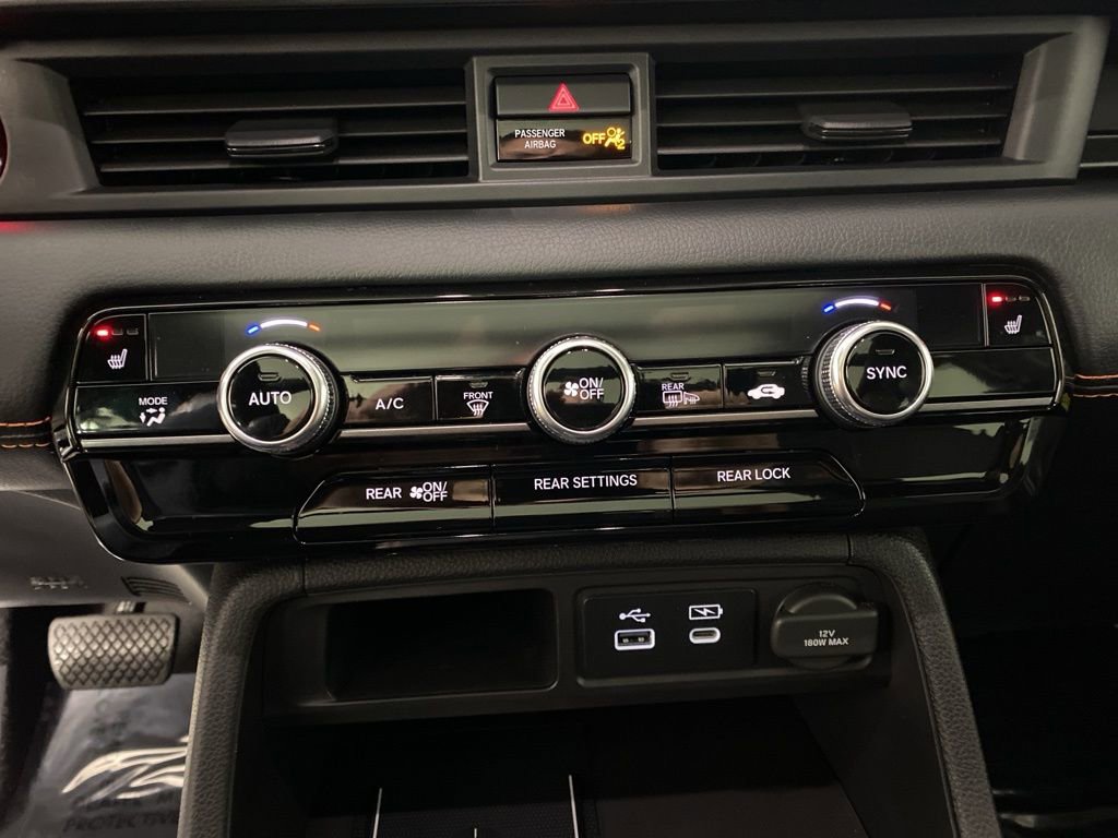 Used 2024 Honda Pilot TrailSport image 22
