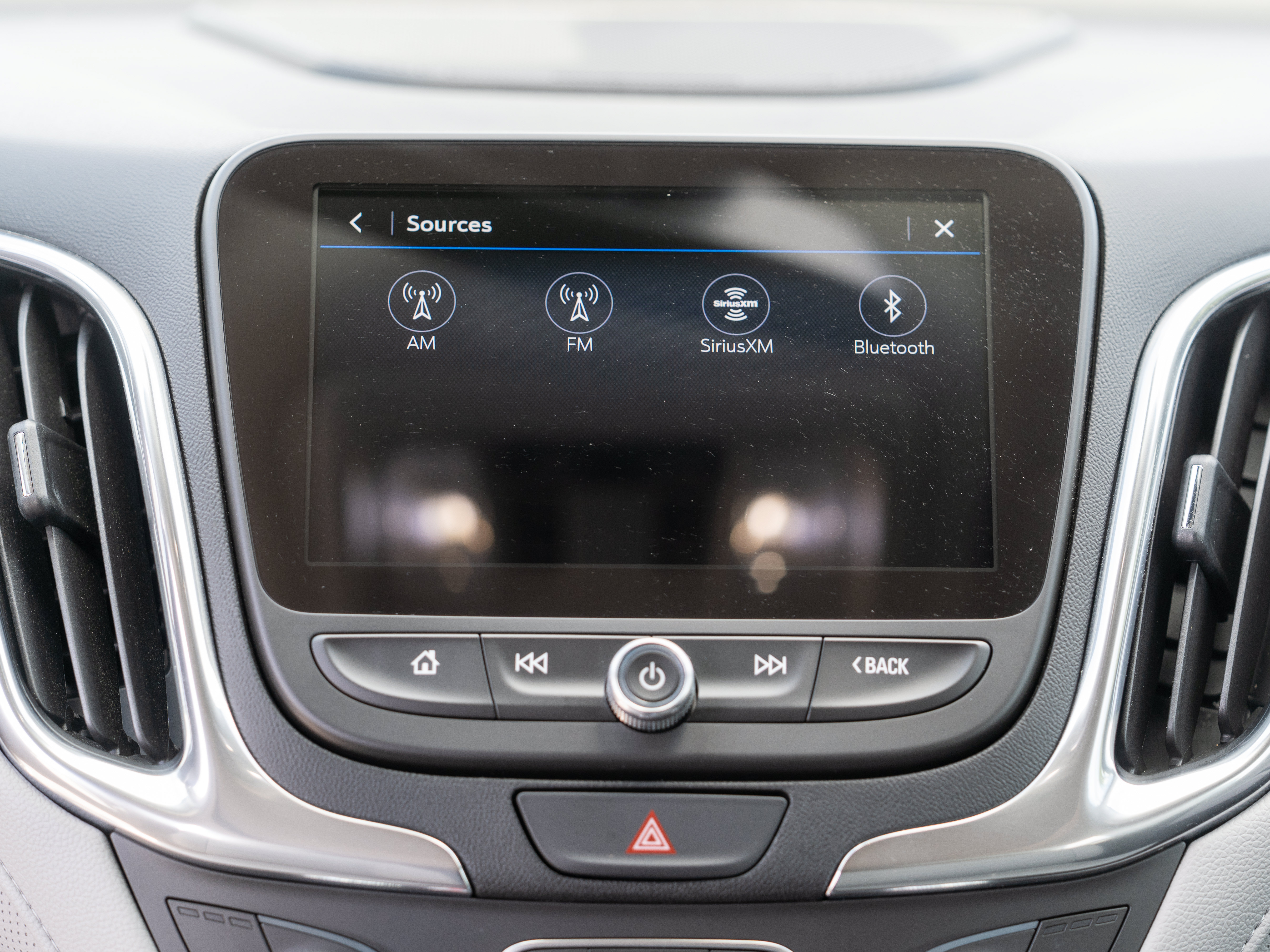Used 2020 Chevrolet Equinox Premier FWD image 28