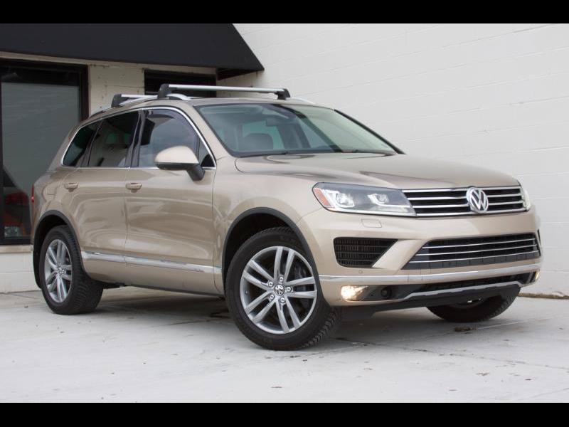 Used 2016 Volkswagen Touareg TDI AWD/4WD image 1