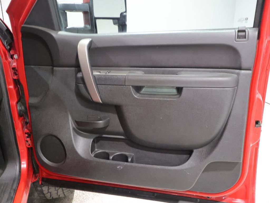 Used 2011 Chevrolet Silverado 1500 LT w/ All-Star Edition AWD/4WD image 22