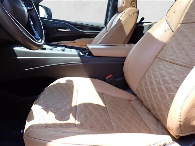Used 2024 Cadillac Escalade Sport w/ Touring Package AWD/4WD image 14