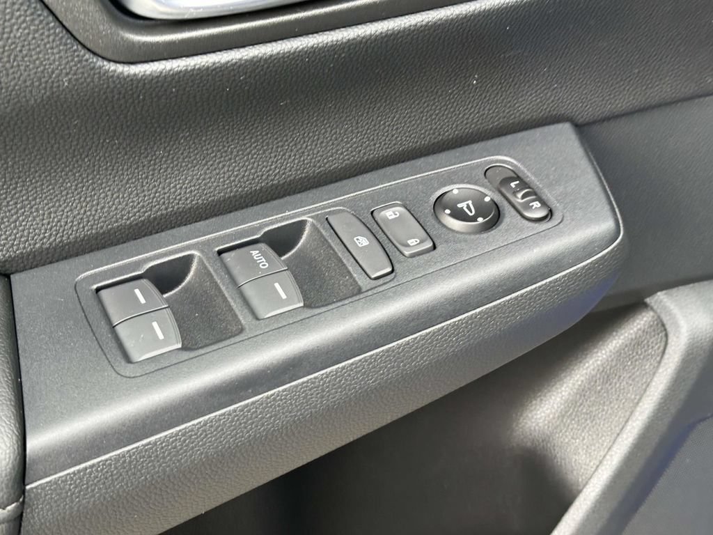 Certified 2025 Honda CR-V LX image 15