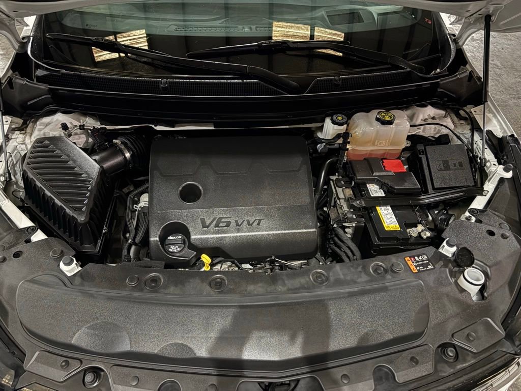 Used 2024 Buick Enclave Premium image 13