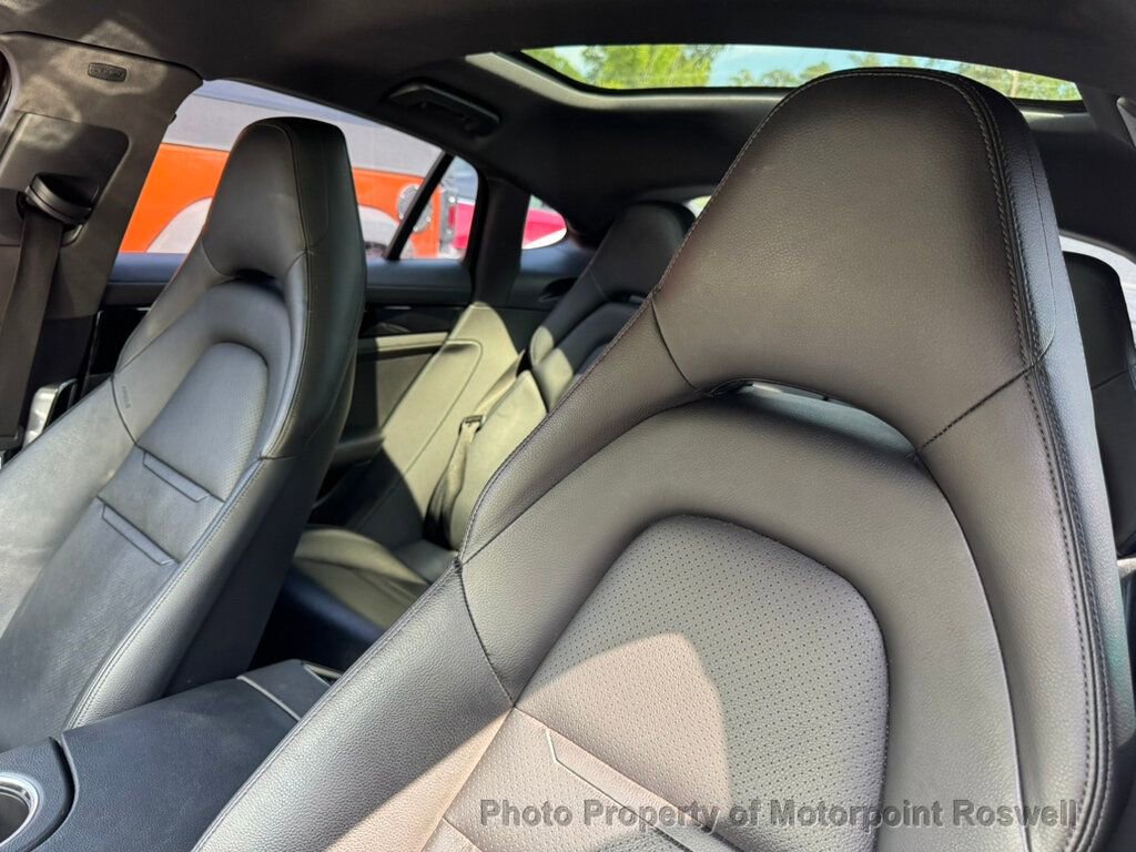 Used 2020 Porsche Panamera image 21