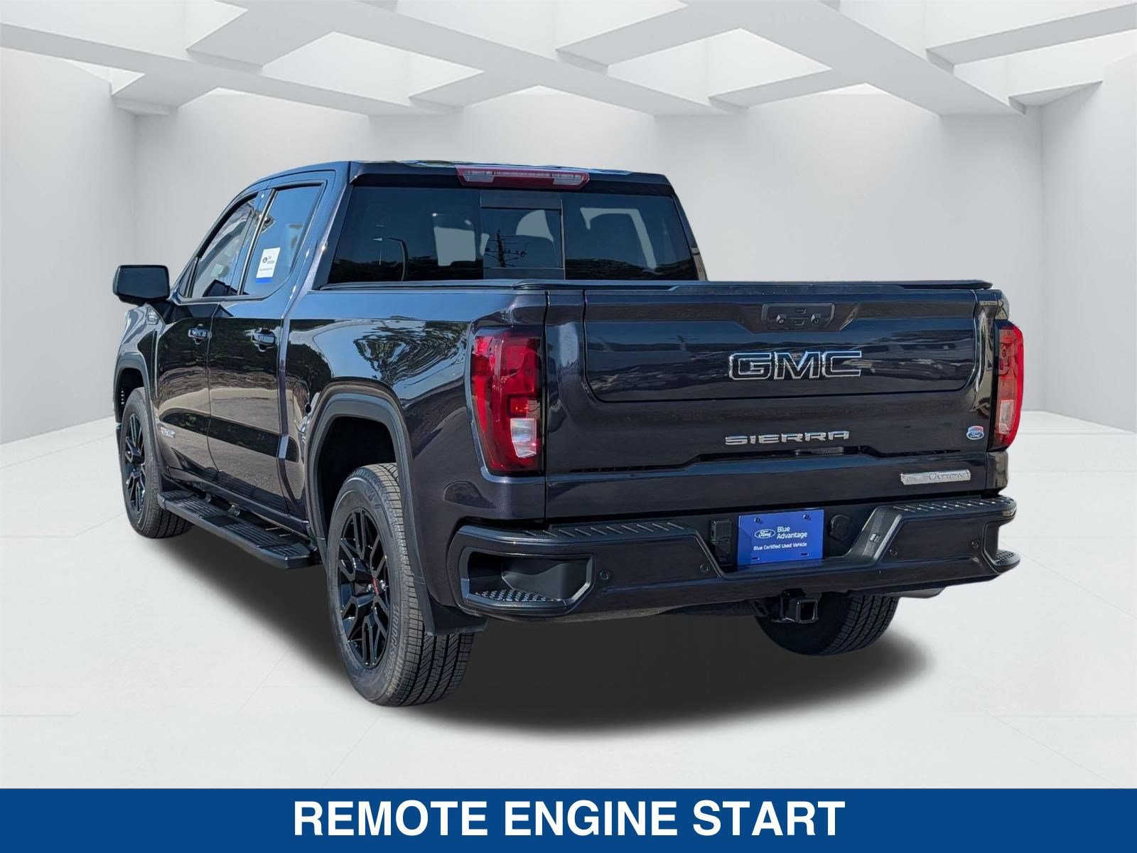 Used 2022 GMC Sierra 1500 Elevation w/ Elevation Premium Package image 6