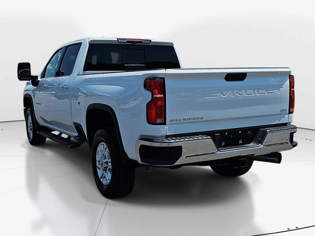 Used 2025 Chevrolet Silverado 2500 LTZ w/ LTZ Premium Package AWD/4WD image 8