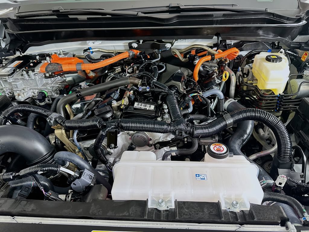 Certified 2025 Toyota Tacoma TRD Off-Road w/ TRD Off Road Upgrade Package AWD/4WD image 29