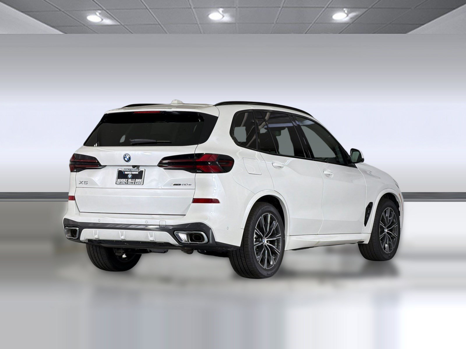 New 2026 BMW X5 xDrive50e w/ M Sport Package AWD/4WD image 9