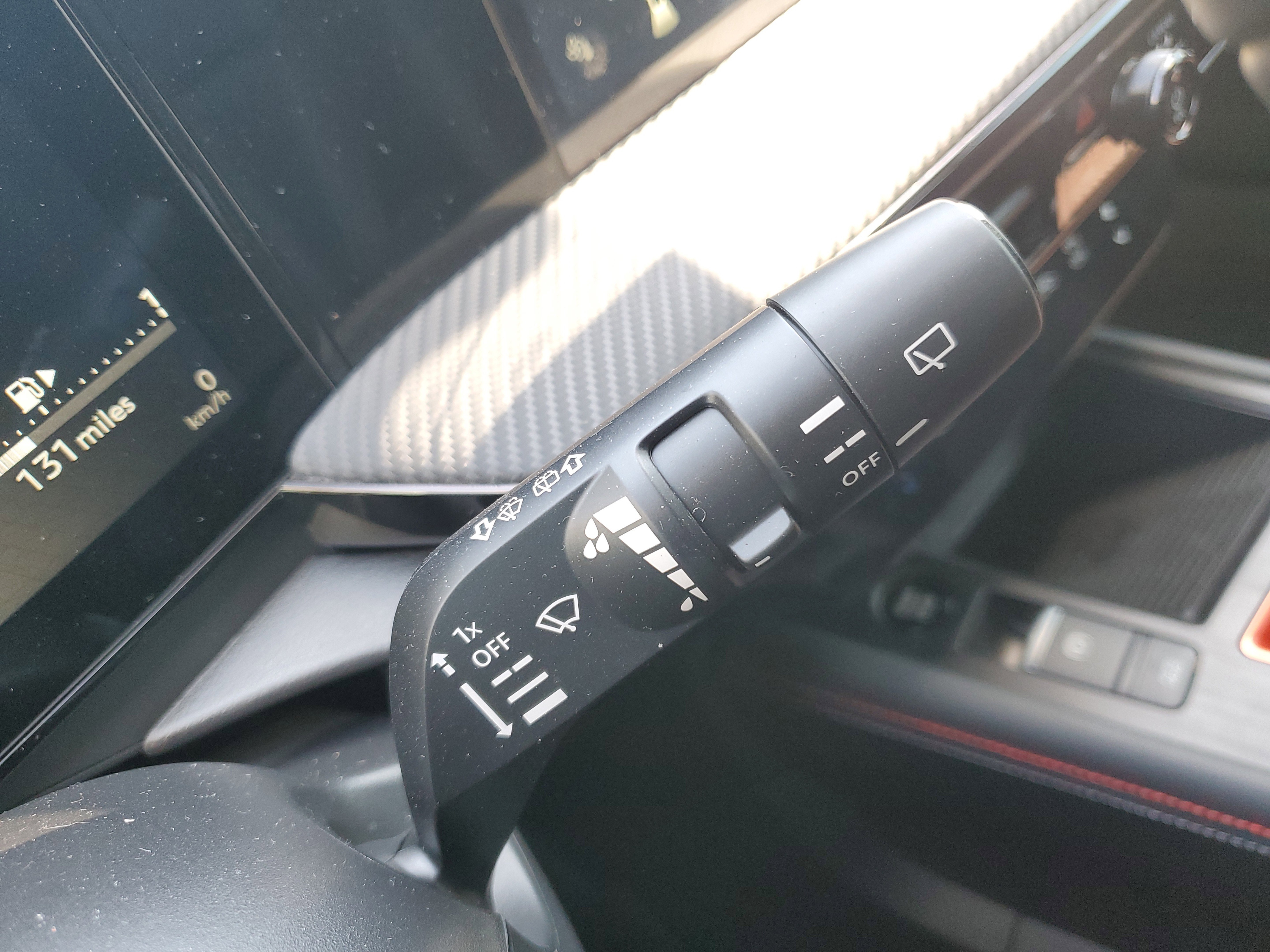 Certified 2025 Nissan Kicks SR image 21