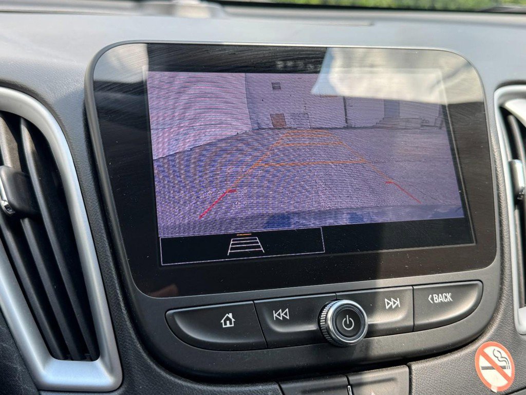 Used 2024 Chevrolet Malibu LT image 21