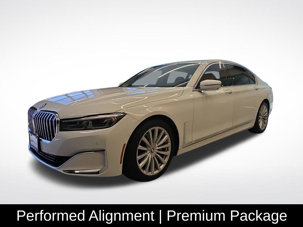 Used 2022 BMW 740i w/ Premium Package RWD image 7