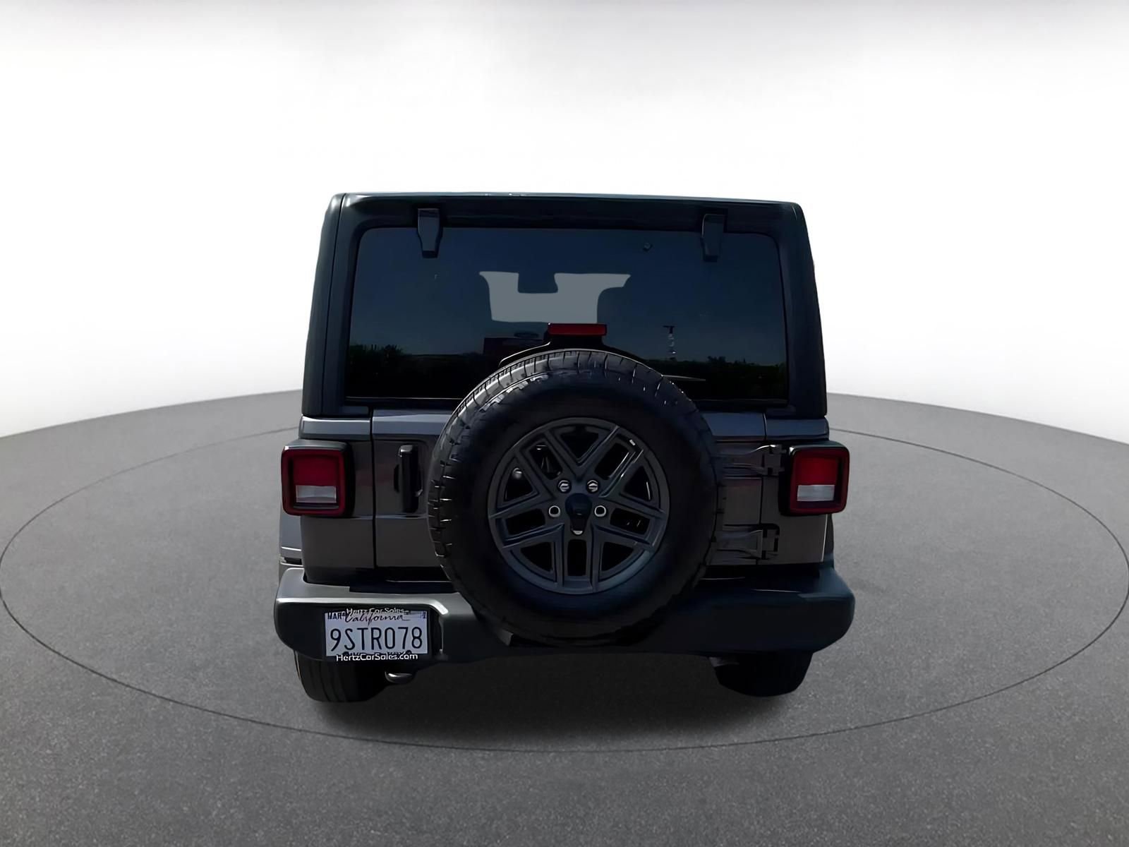 Used 2025 Jeep Wrangler Sport S image 12