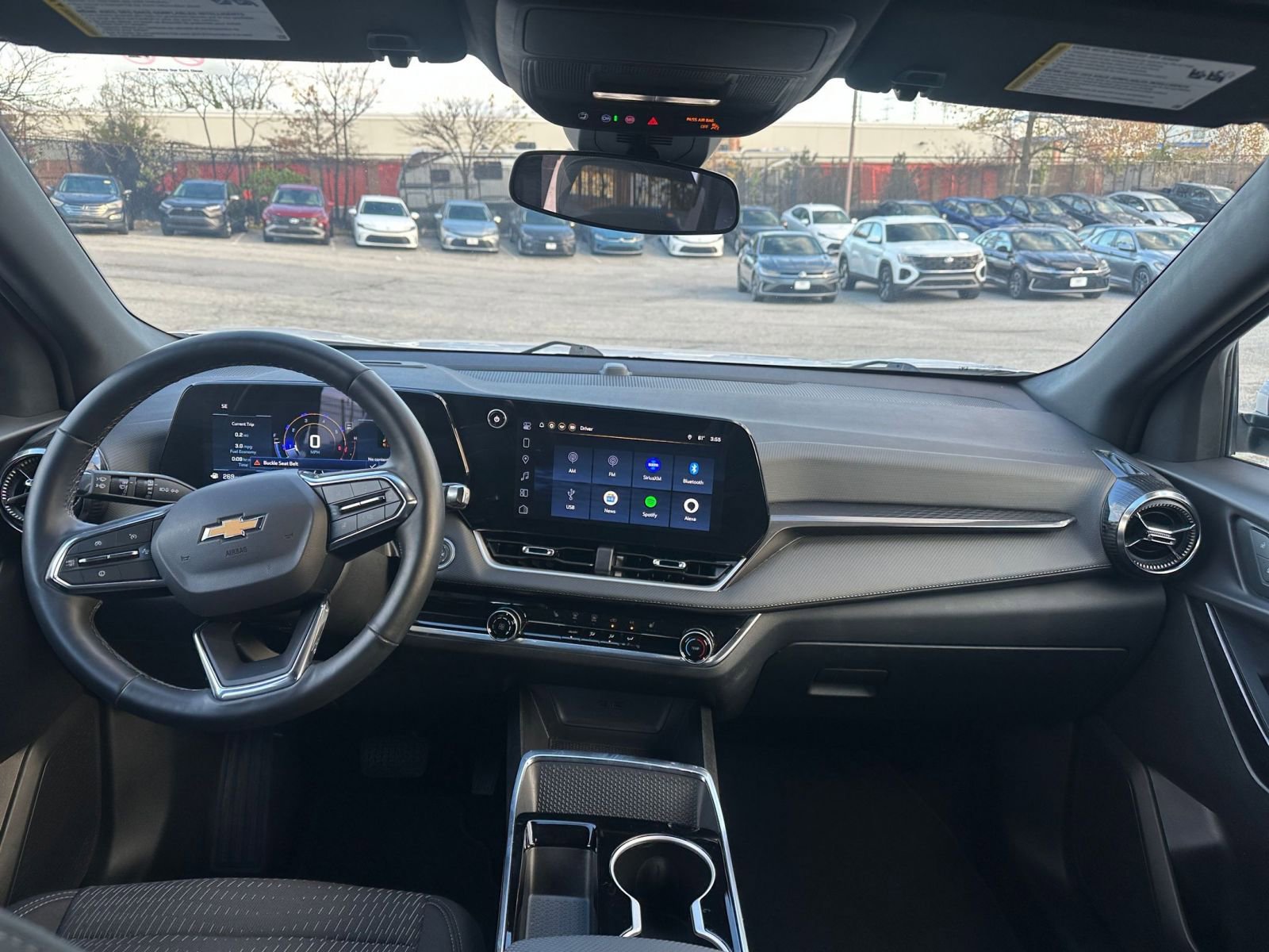 Used 2025 Chevrolet Equinox LT image 32