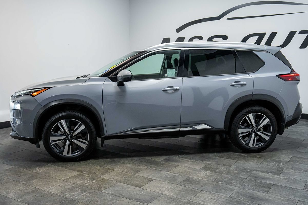 Used 2022 Nissan Rogue SL w/ SL Premium Package FWD image 3