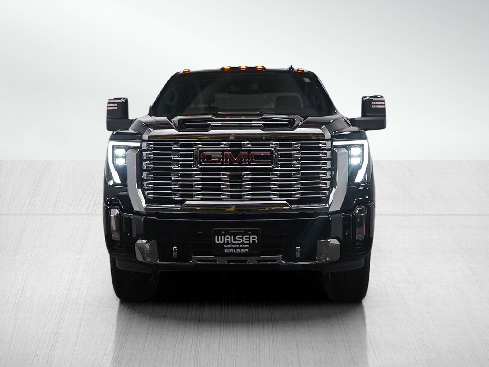 Used 2025 GMC Sierra 2500 Denali image 8