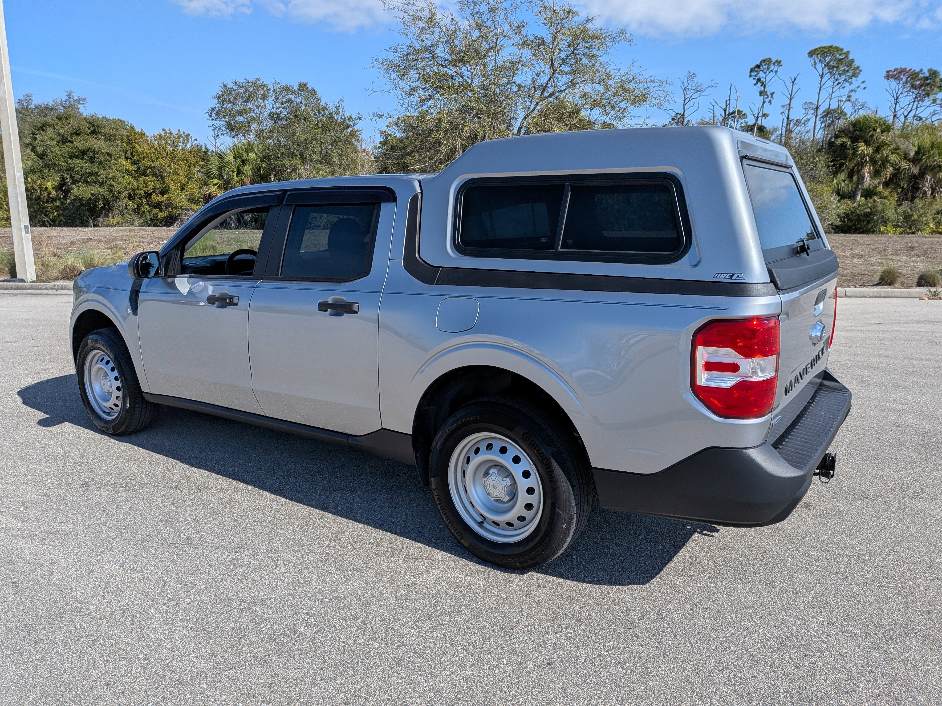 Used 2023 Ford Maverick XL image 7