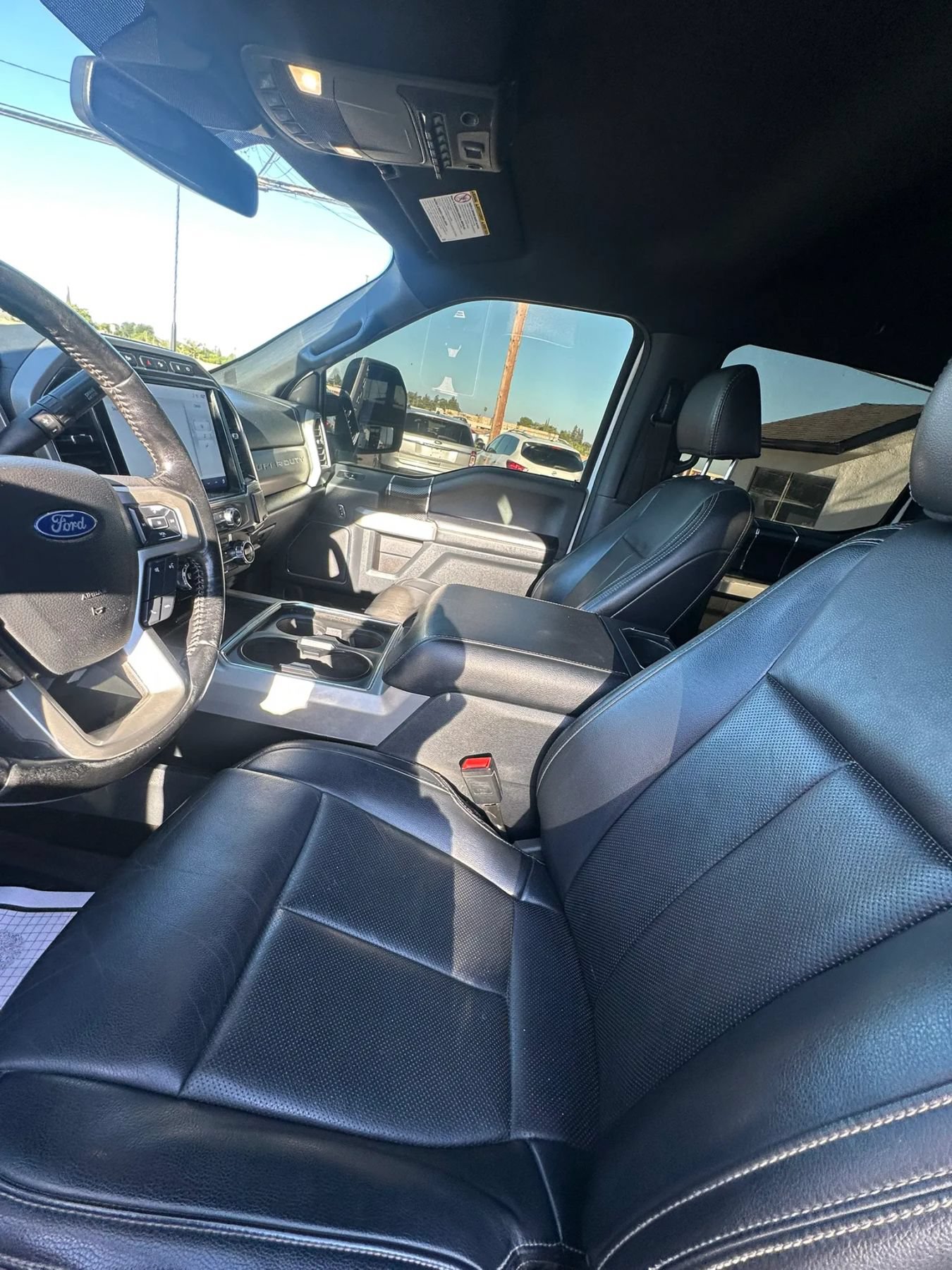 Used 2022 Ford F250 Lariat w/ Black Appearance Package AWD/4WD image 37
