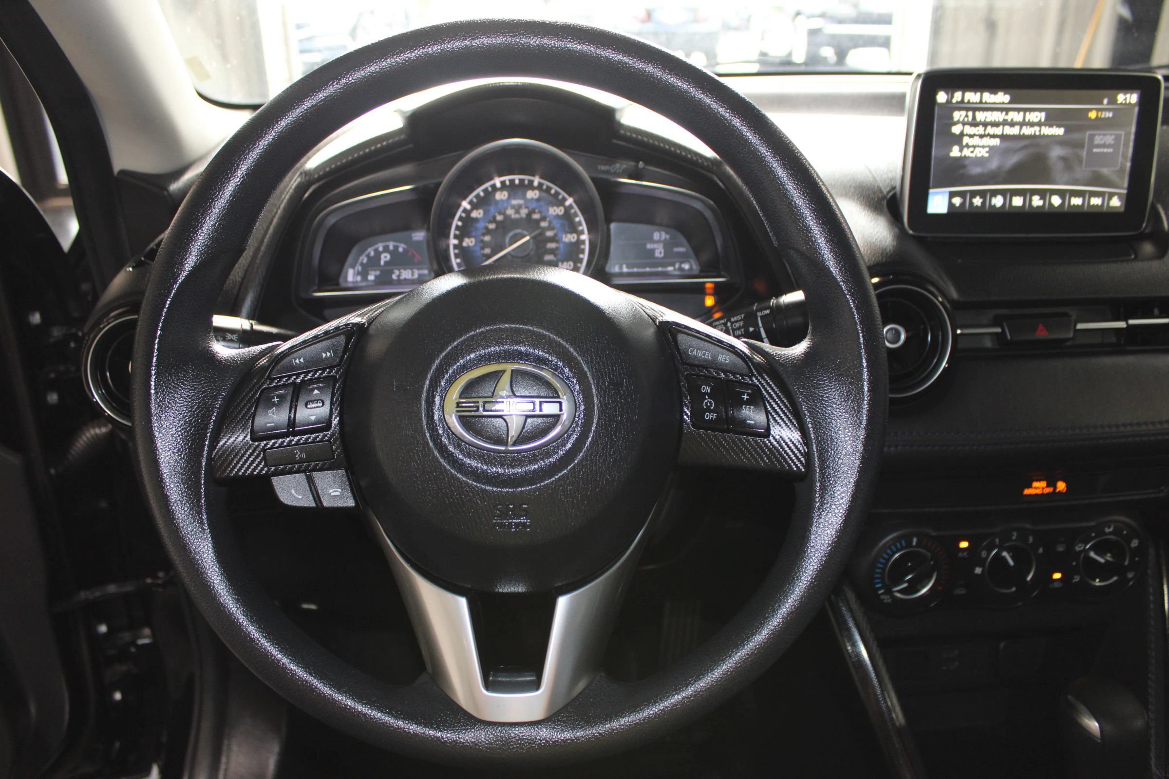Used 2016 Scion iA FWD image 10