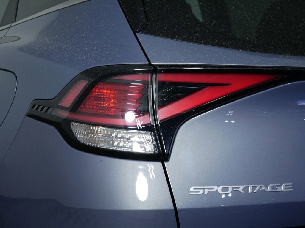 Certified 2023 Kia Sportage EX FWD image 14