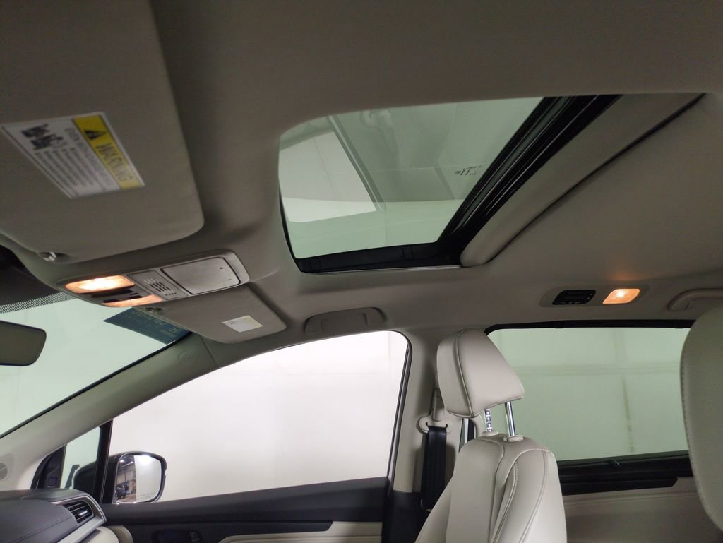 Certified 2025 Honda Odyssey EX-L image 24