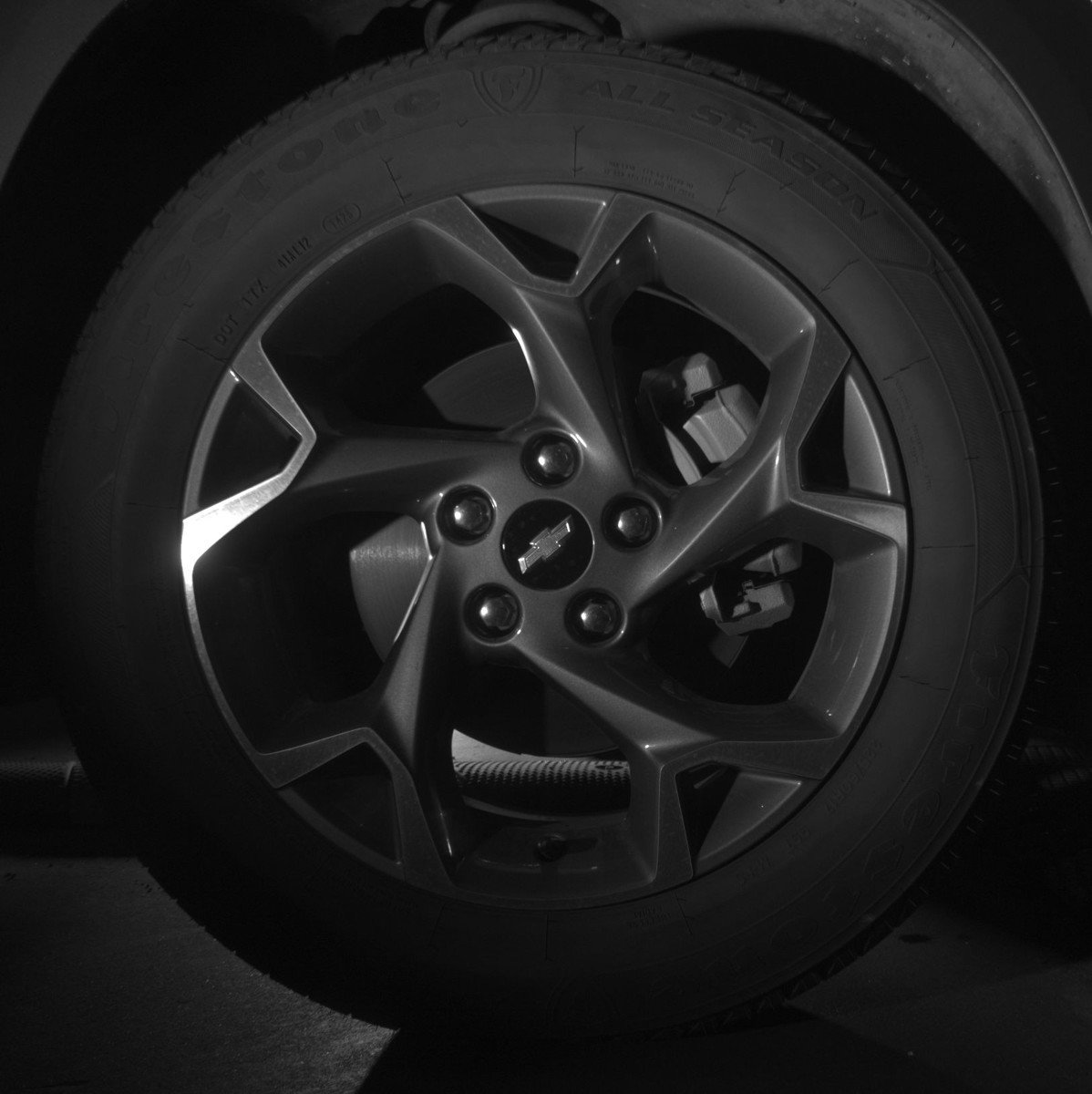 Used 2025 Chevrolet Trax LT FWD image 13